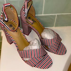 Brand new mid block heel